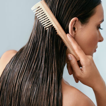 Natural Hair Protection Tips Swimmers pools salt seawater harsh oils dryness breakage faded color healthy damaging effects chlorine Protective Sprays Wash Conditioners Dry